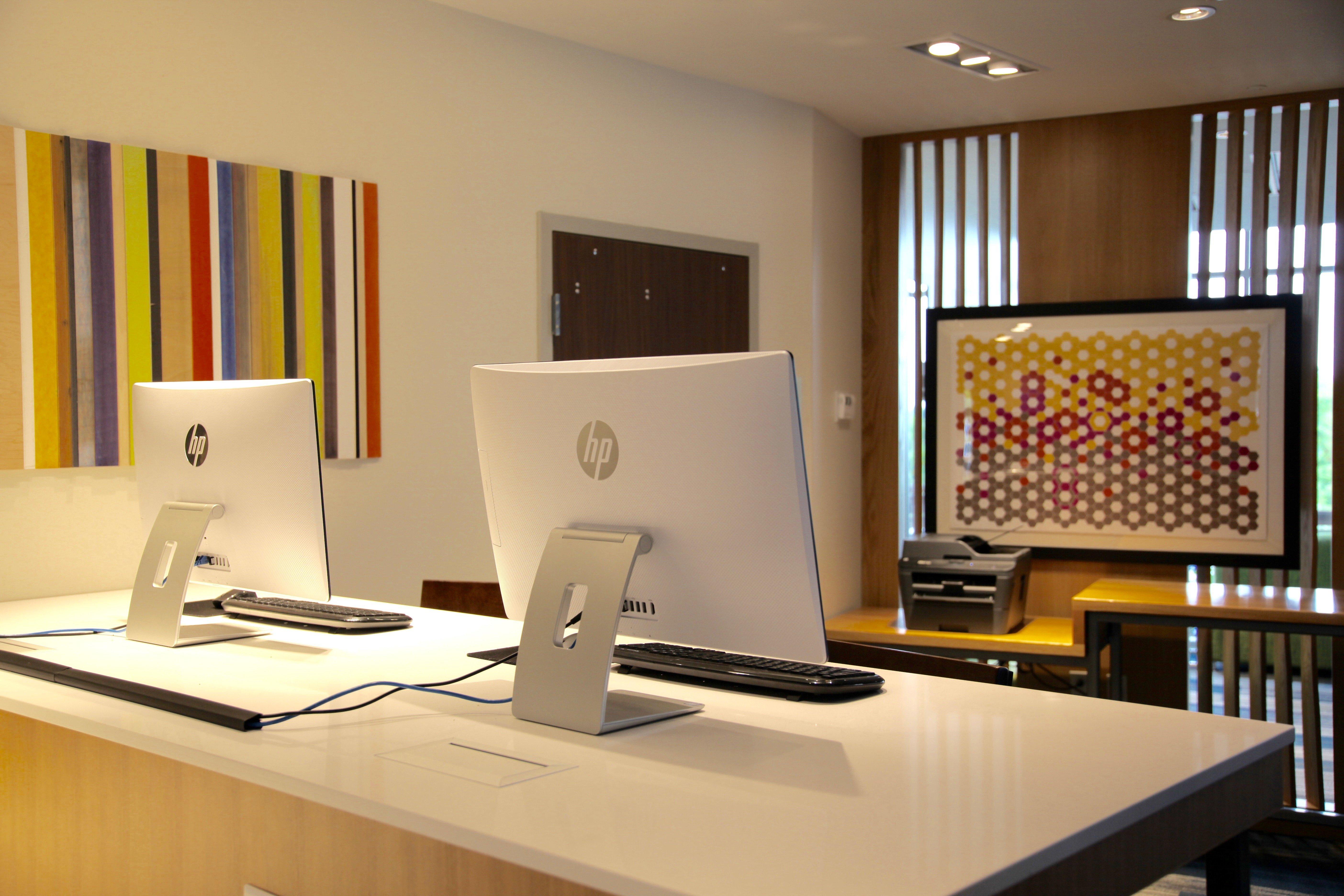 Holiday Inn Express & Suites Oswego By Ihg Екстериор снимка