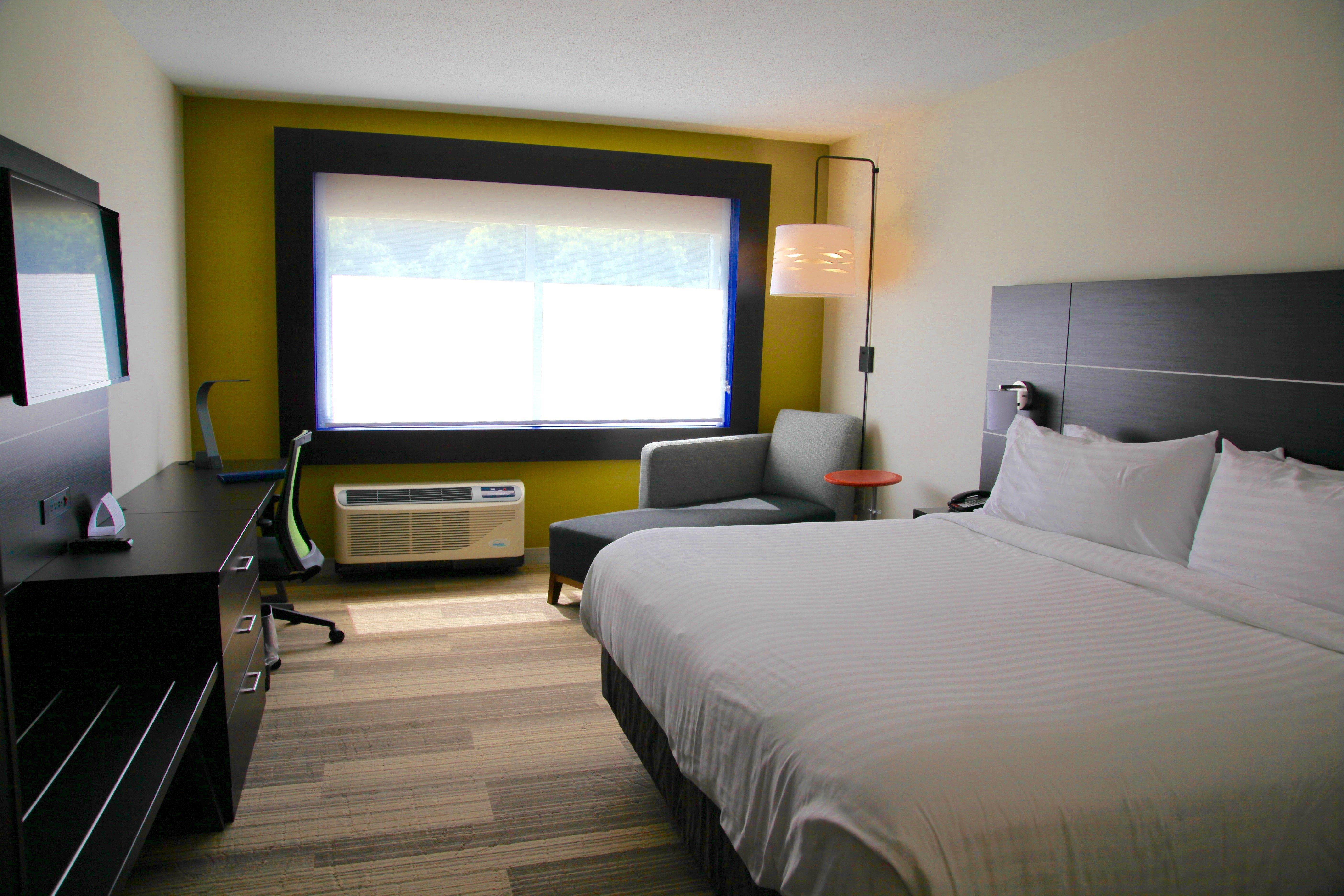 Holiday Inn Express & Suites Oswego By Ihg Екстериор снимка